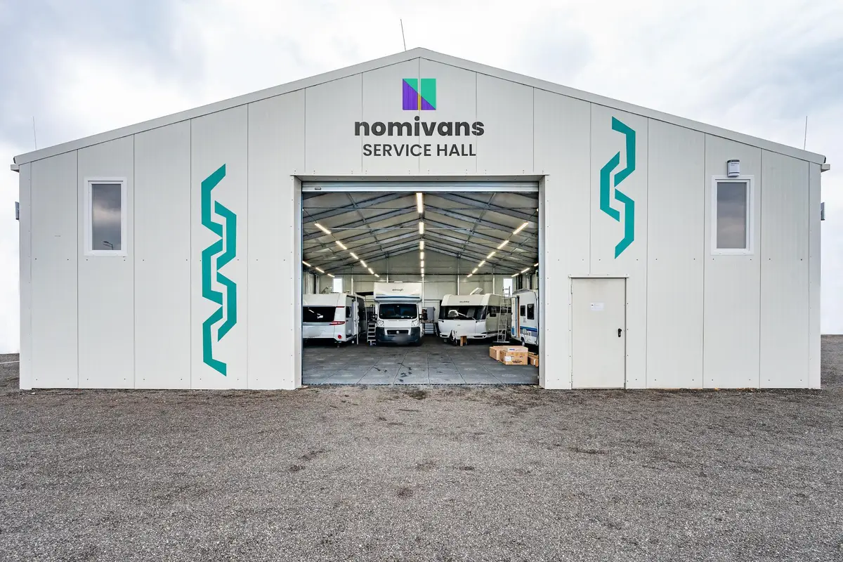 Nomivans